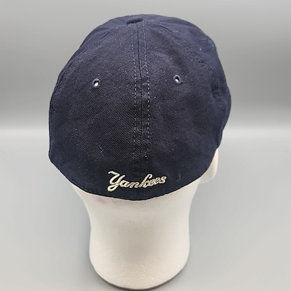 New Era New York Yankees MLB Baseball Cap Navy Blue Adjustable Size Medium Large - Picture 4 of 7
